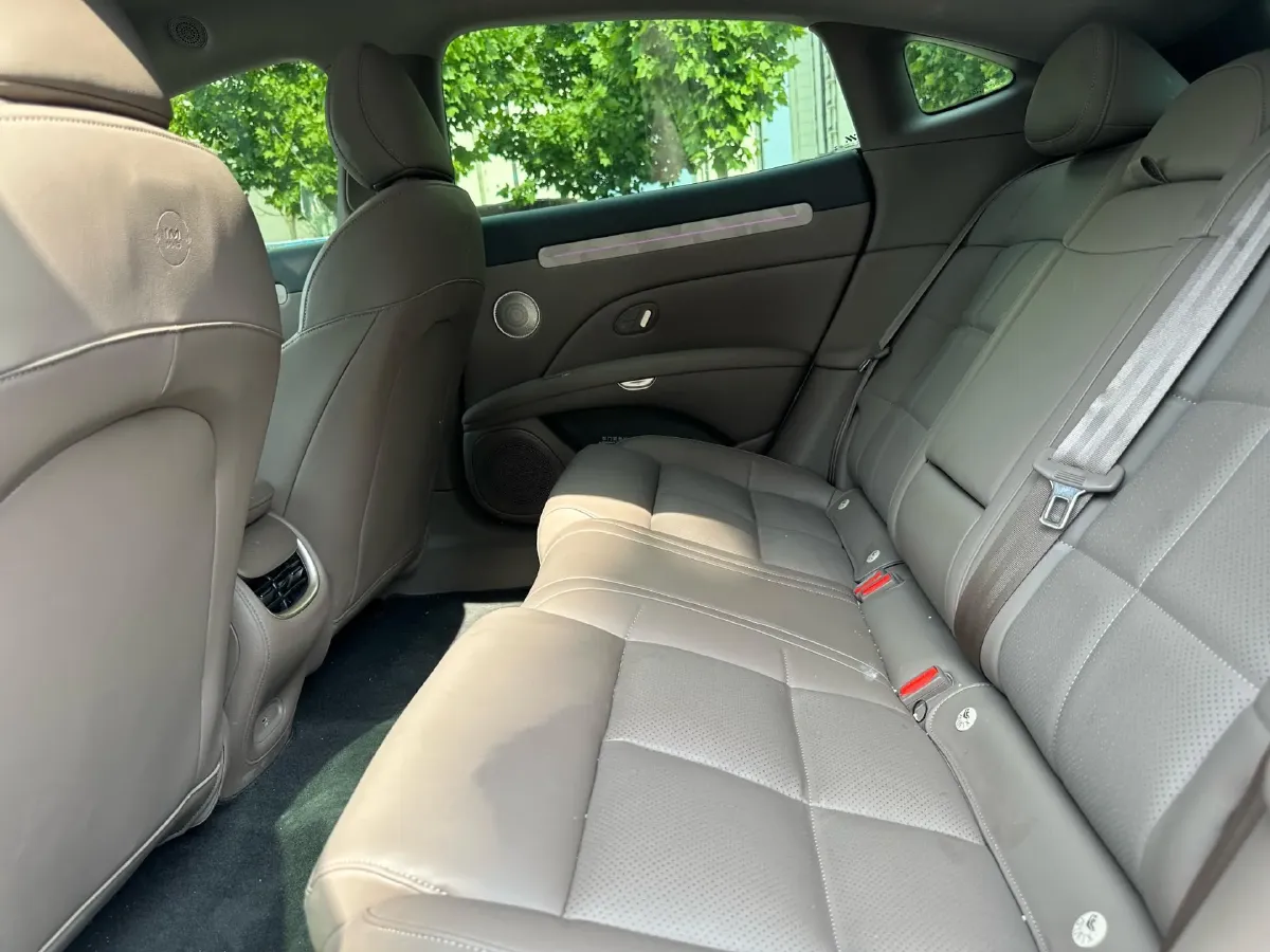 2025 IM L6 BEV,autocango,china used car exporter,china ev exporter,chinese used car exporter,chinese used ev exporter
