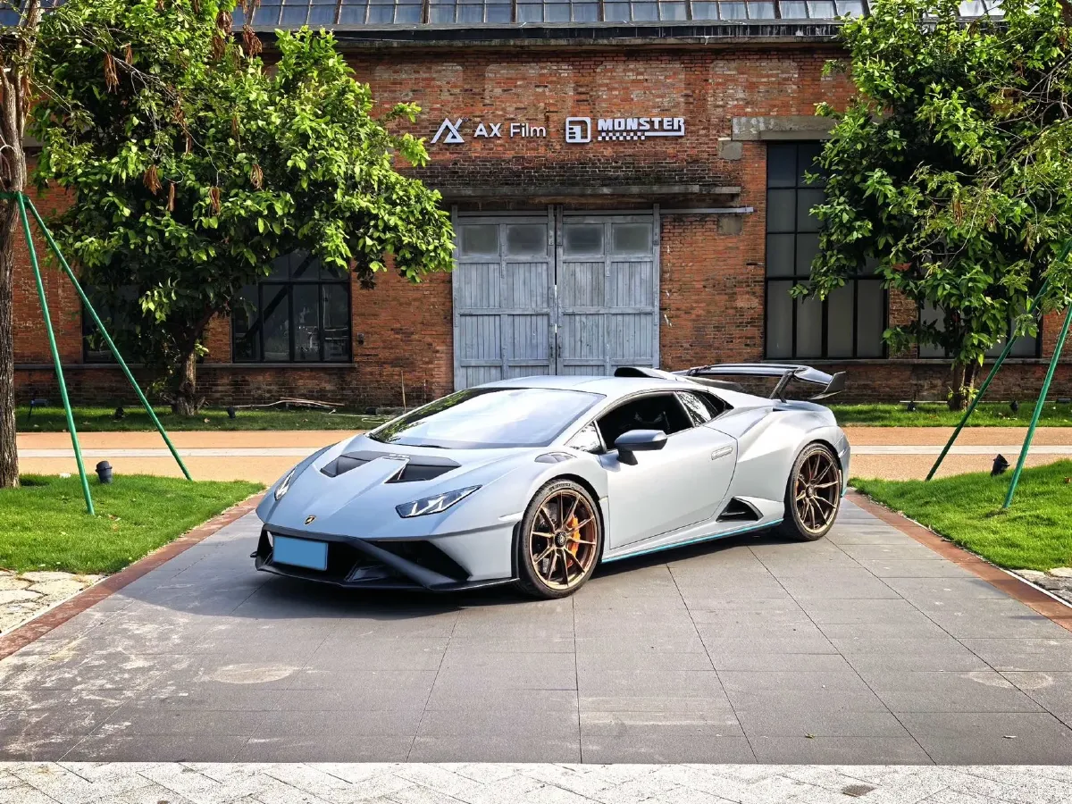 2021 Lamborghini Huracán 5.2L 640HP V10 7DCT,autocango,china used car exporter,china ev exporter,chinese used car exporter,chinese used ev exporter