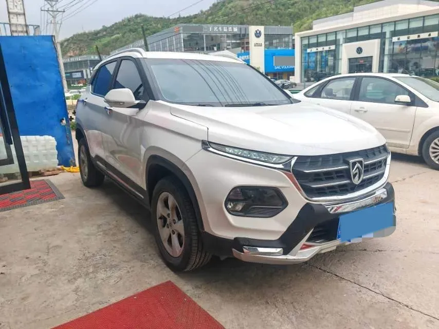 2017 HaiMa S5 Young Edition 1.6L 122HP L4 5MT,autocango,china used car exporter,china ev exporter,chinese used car exporter,chinese used ev exporter