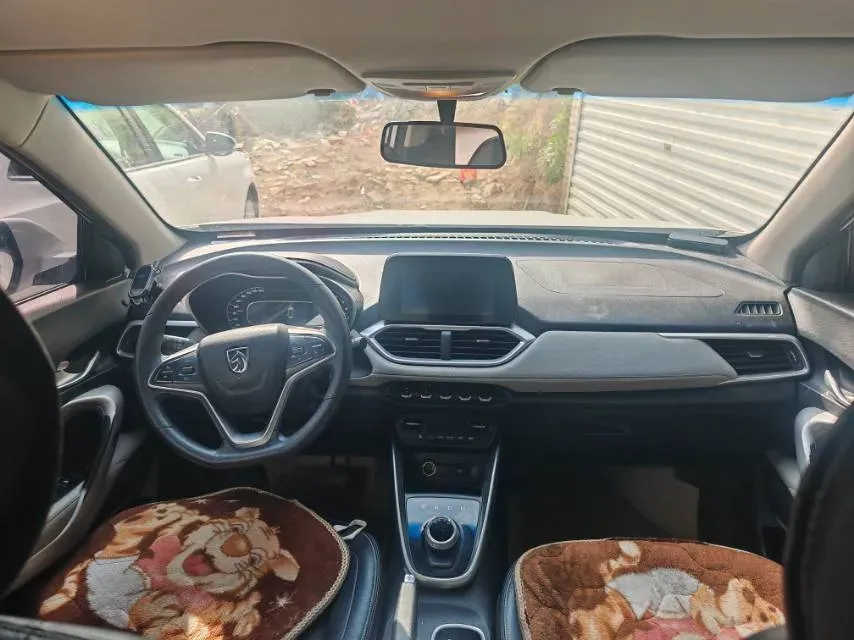 2017 HaiMa S5 Young Edition 1.6L 122HP L4 5MT,autocango,china used car exporter,china ev exporter,chinese used car exporter,chinese used ev exporter