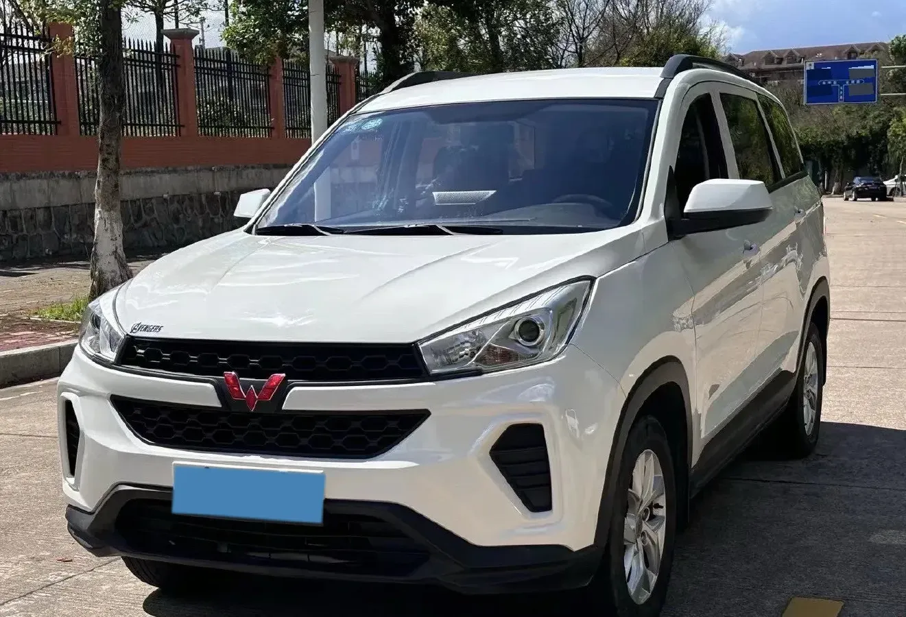 2019 JinBei JinDian 2.2L 116HP L4 5MT,autocango,china used car exporter,china ev exporter,chinese used car exporter,chinese used ev exporter