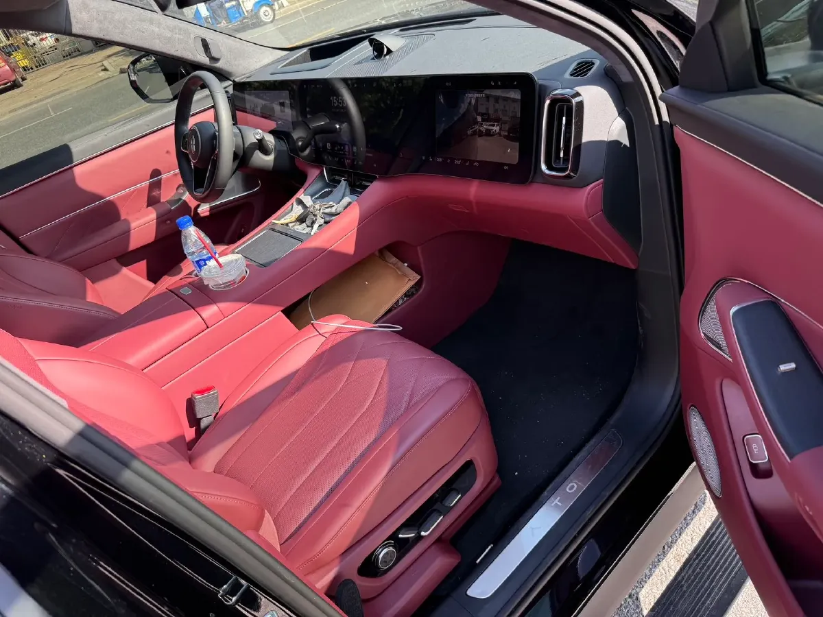 2025 AITO AITO M8 BEV,autocango,china used car exporter,china ev exporter,chinese used car exporter,chinese used ev exporter