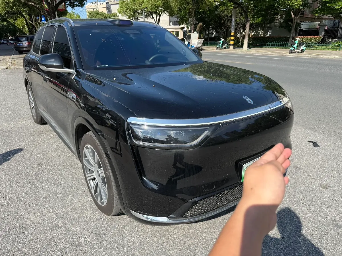 2025 AITO AITO M8 BEV,autocango,china used car exporter,china ev exporter,chinese used car exporter,chinese used ev exporter