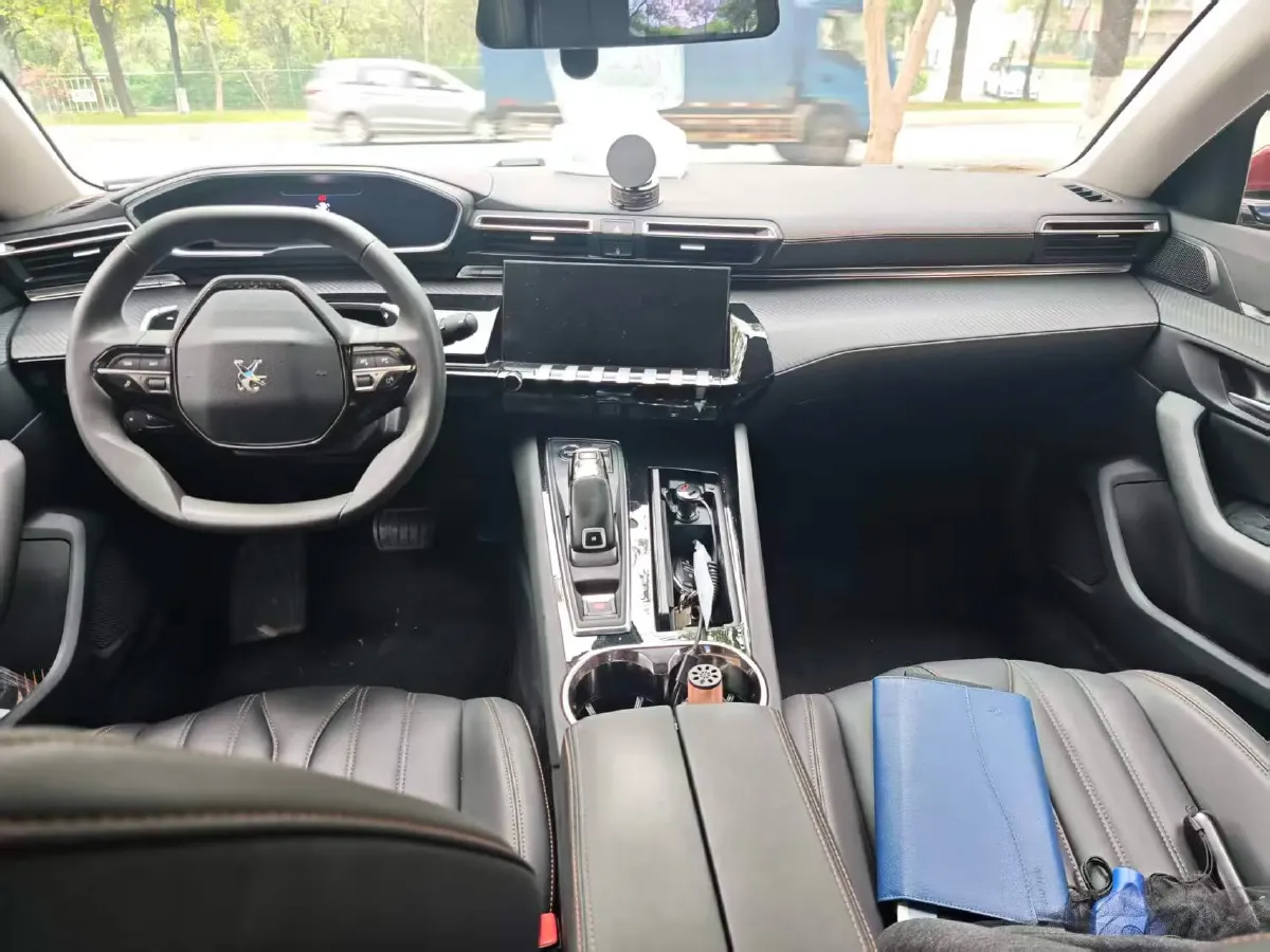 2021 Peugeot 508 1.6T 170HP L4 6AT,autocango,china used car exporter,china ev exporter,chinese used car exporter,chinese used ev exporter