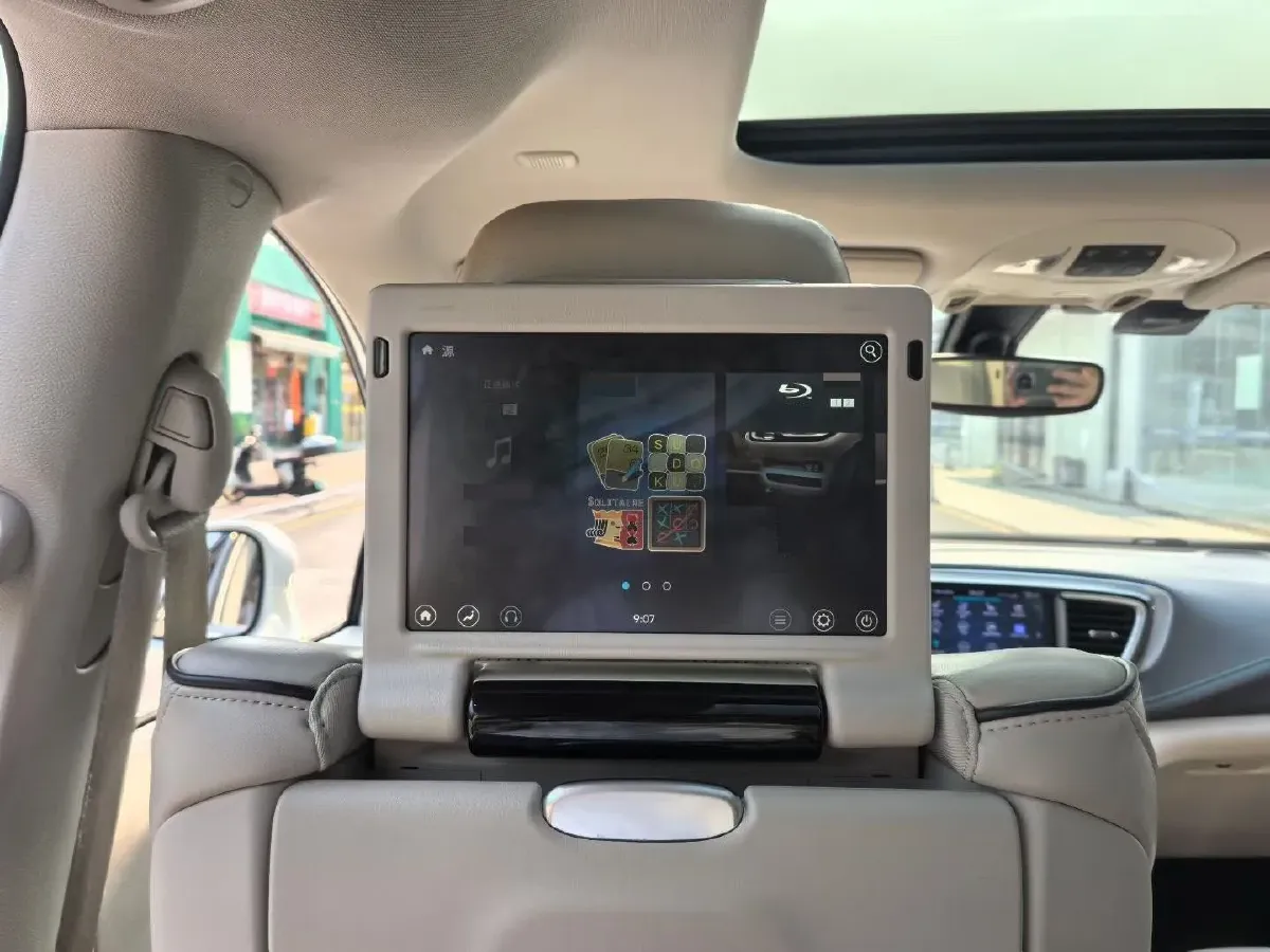 2018 Chrysler Pacifica 3.6L 245HP V6 E-CVT PHEV 16KWH,autocango,china used car exporter,china ev exporter,chinese used car exporter,chinese used ev exporter