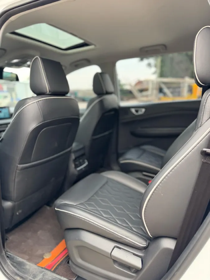 2022 Venucia T60 1.6L 126HP L4 CVT,autocango,china used car exporter,china ev exporter,chinese used car exporter,chinese used ev exporter