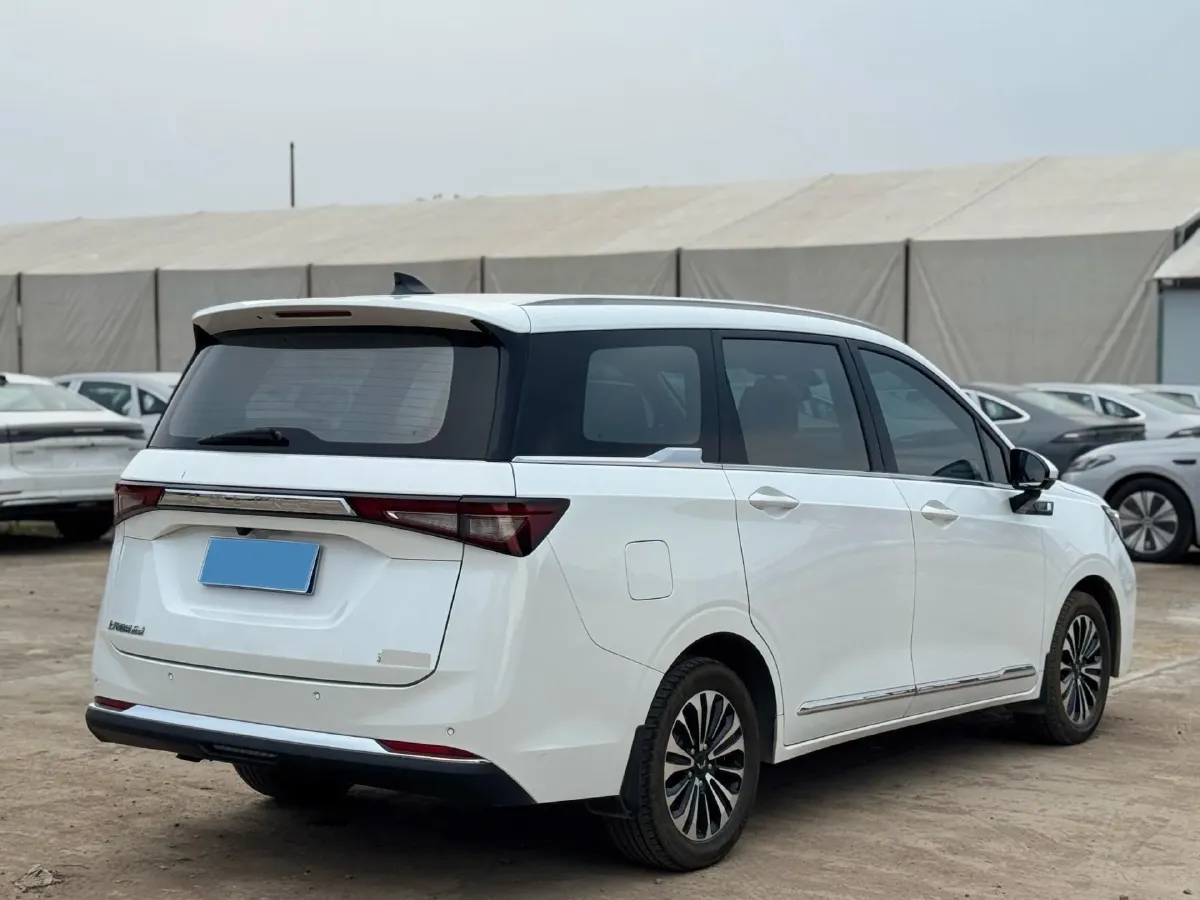 2022 Venucia T60 1.6L 126HP L4 CVT,autocango,china used car exporter,china ev exporter,chinese used car exporter,chinese used ev exporter