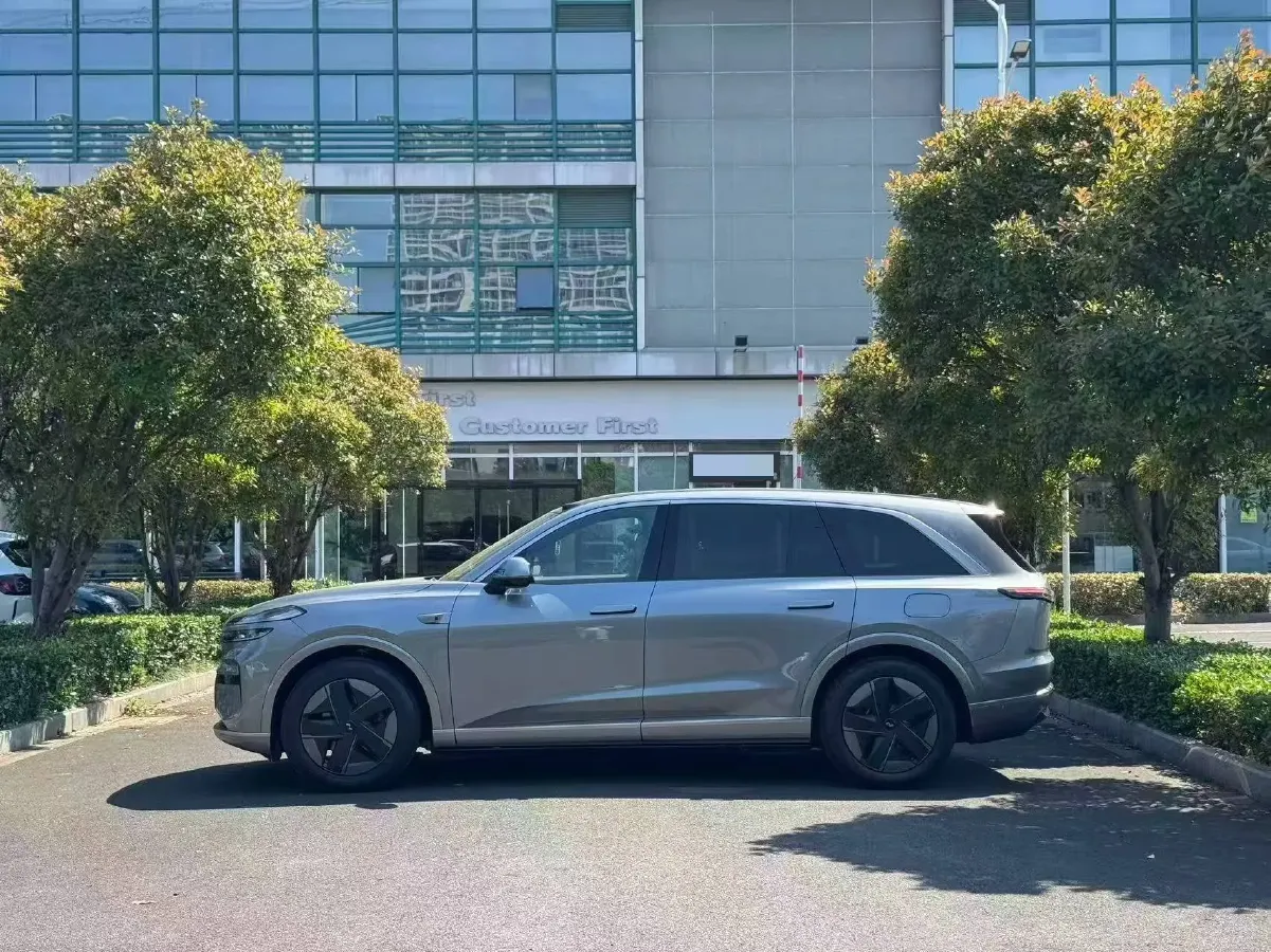 2025 ONVO L90 BEV,autocango,china used car exporter,china ev exporter,chinese used car exporter,chinese used ev exporter