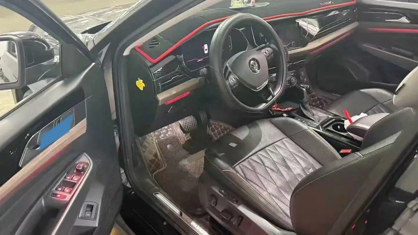 2019 Volvo V40 1.5T 152HP L4 6AT,autocango,china used car exporter,china ev exporter,chinese used car exporter,chinese used ev exporter