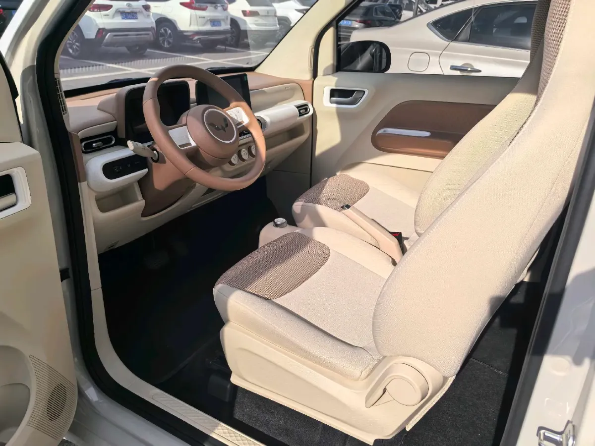 2024 WuLing HongGuang MINI EV BEV 17.3KWH,autocango,china used car exporter,china ev exporter,chinese used car exporter,chinese used ev exporter