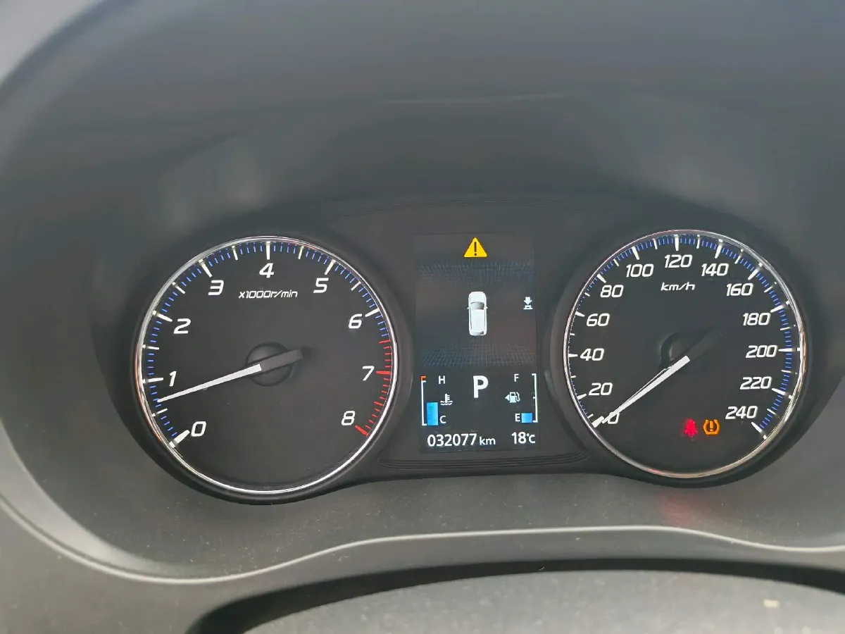 2020 Mitsubishi Outlander 2.0L 166HP L4 CVT,autocango,china used car exporter,china ev exporter,chinese used car exporter,chinese used ev exporter