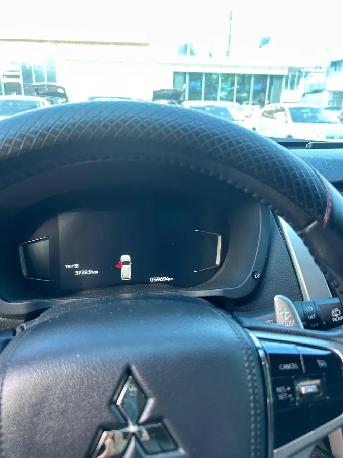2020 Mitsubishi Pajero 3.0L 209HP V6 8AT,autocango,china used car exporter,china ev exporter,chinese used car exporter,chinese used ev exporter