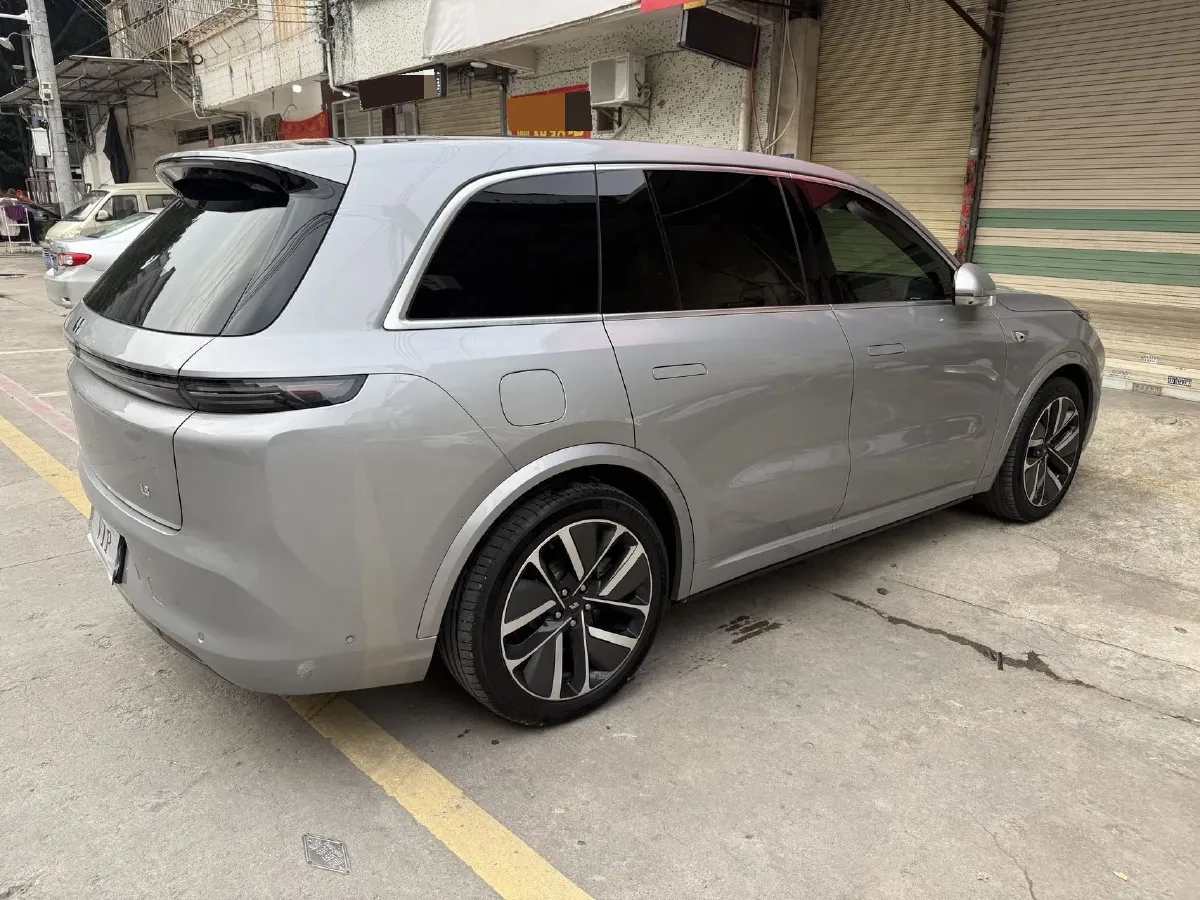 2023 Li L8 Range Extended 154HP REEV 40.9KWH,autocango,china used car exporter,china ev exporter,chinese used car exporter,chinese used ev exporter
