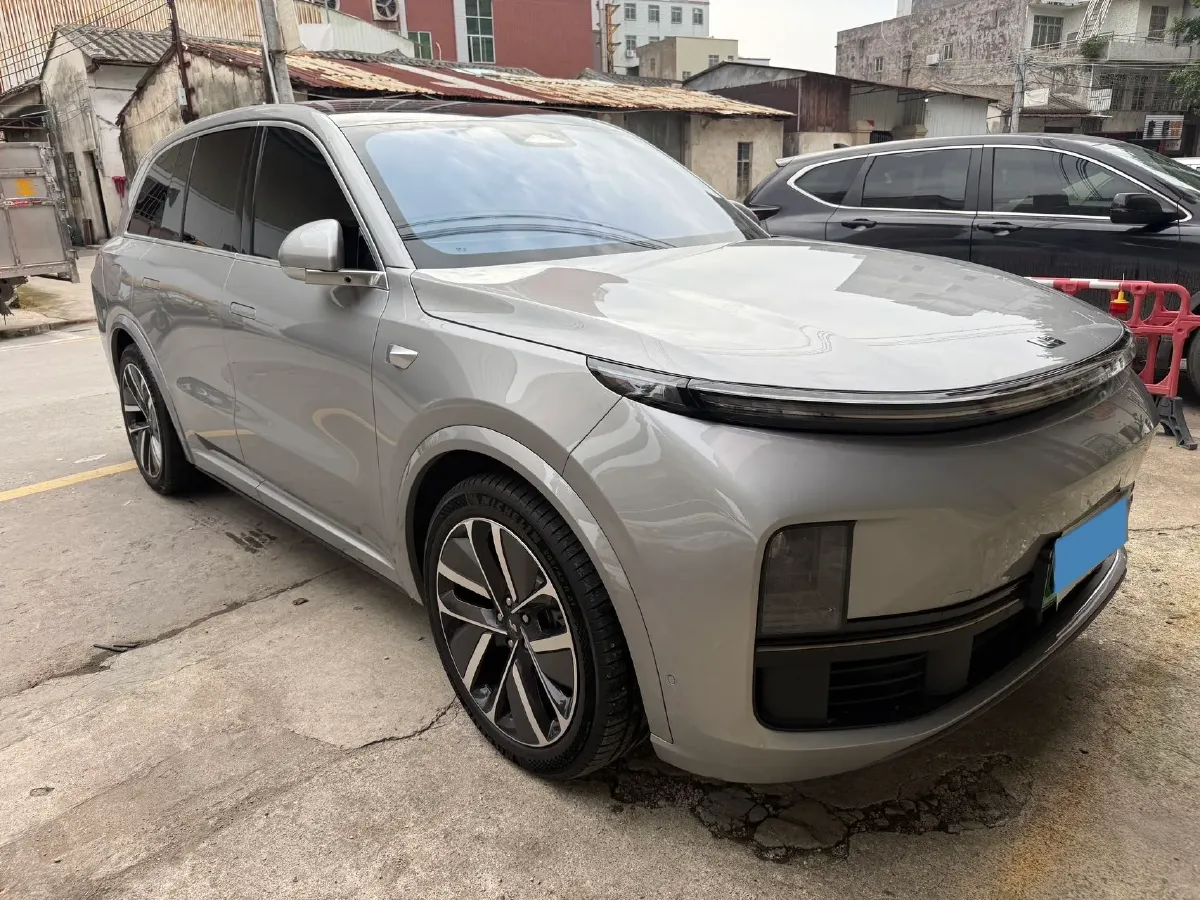 2023 Li L8 Range Extended 154HP REEV 40.9KWH,autocango,china used car exporter,china ev exporter,chinese used car exporter,chinese used ev exporter