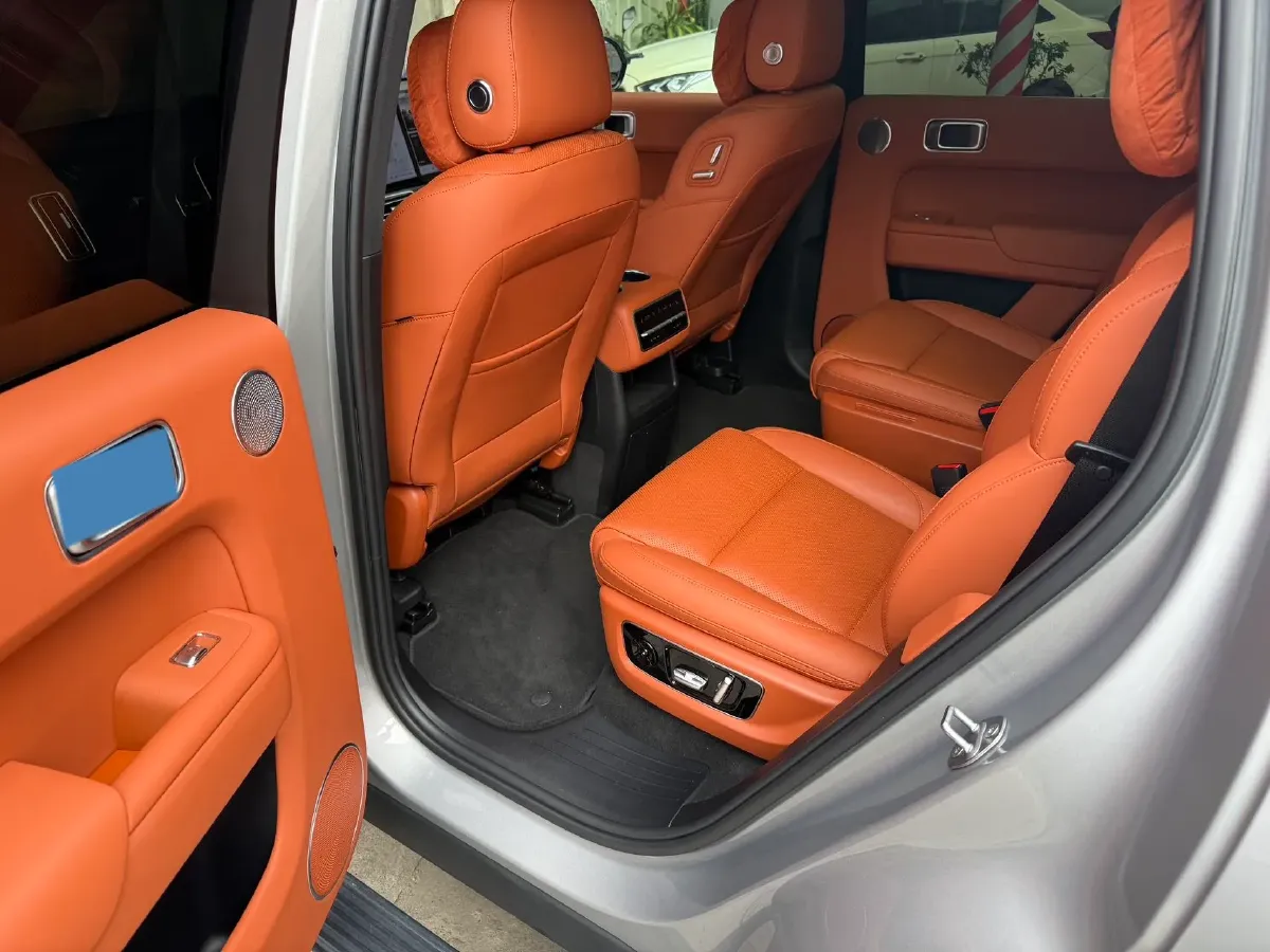 2023 Li L8 Range Extended 154HP REEV 40.9KWH,autocango,china used car exporter,china ev exporter,chinese used car exporter,chinese used ev exporter