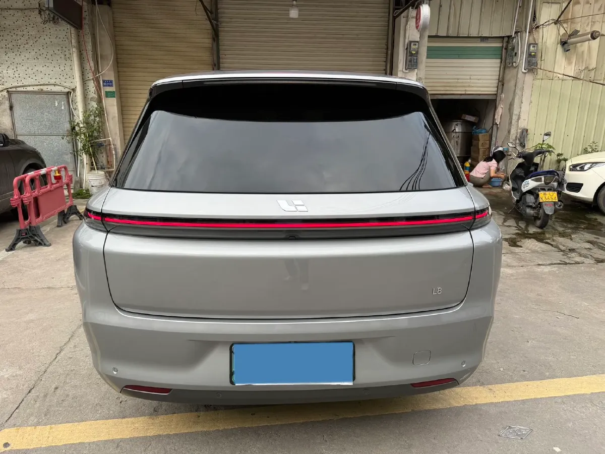 2023 Li L8 Range Extended 154HP REEV 40.9KWH,autocango,china used car exporter,china ev exporter,chinese used car exporter,chinese used ev exporter