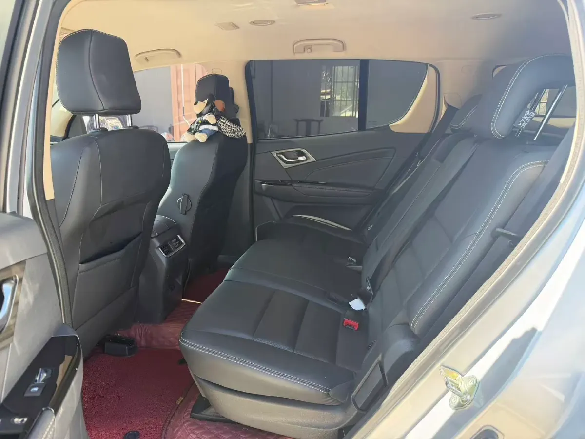 2022 Isuzu Mu-X 2.0T 220HP L4 8AT,autocango,china used car exporter,china ev exporter,chinese used car exporter,chinese used ev exporter