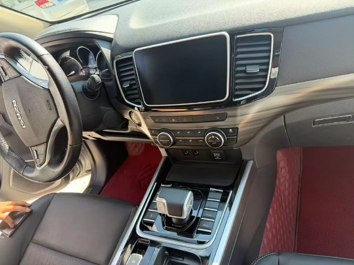 2022 Isuzu Mu-X 2.0T 220HP L4 8AT,autocango,china used car exporter,china ev exporter,chinese used car exporter,chinese used ev exporter