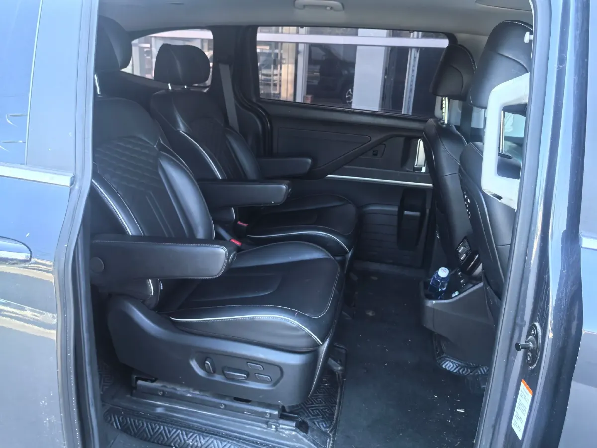 2022 Hyundai Custo 1.5T 170HP L4 8AT,autocango,china used car exporter,china ev exporter,chinese used car exporter,chinese used ev exporter
