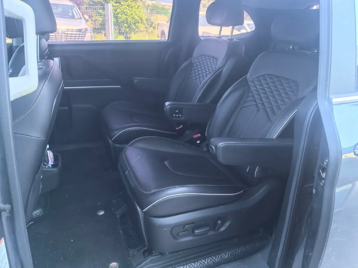 2022 Hyundai Custo 1.5T 170HP L4 8AT,autocango,china used car exporter,china ev exporter,chinese used car exporter,chinese used ev exporter