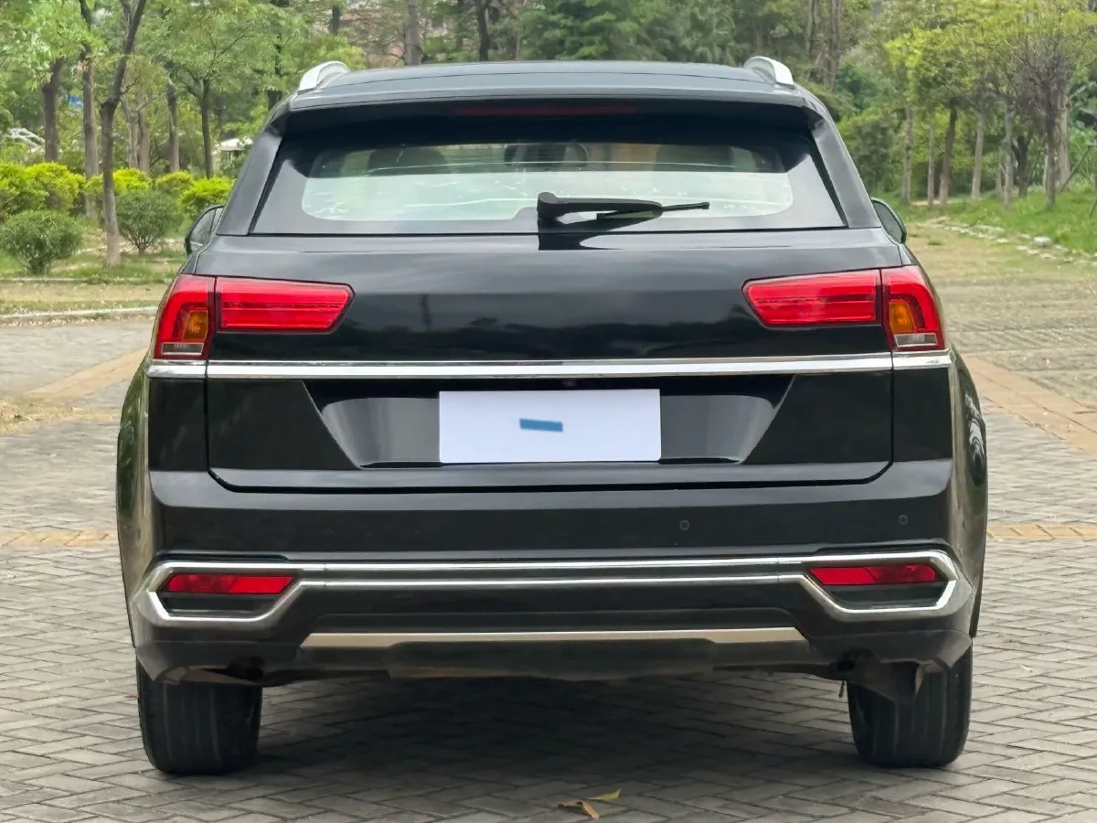 2017 Zotye Damy X7 2.0T 190HP L4 6DCT,autocango,china used car exporter,china ev exporter,chinese used car exporter,chinese used ev exporter