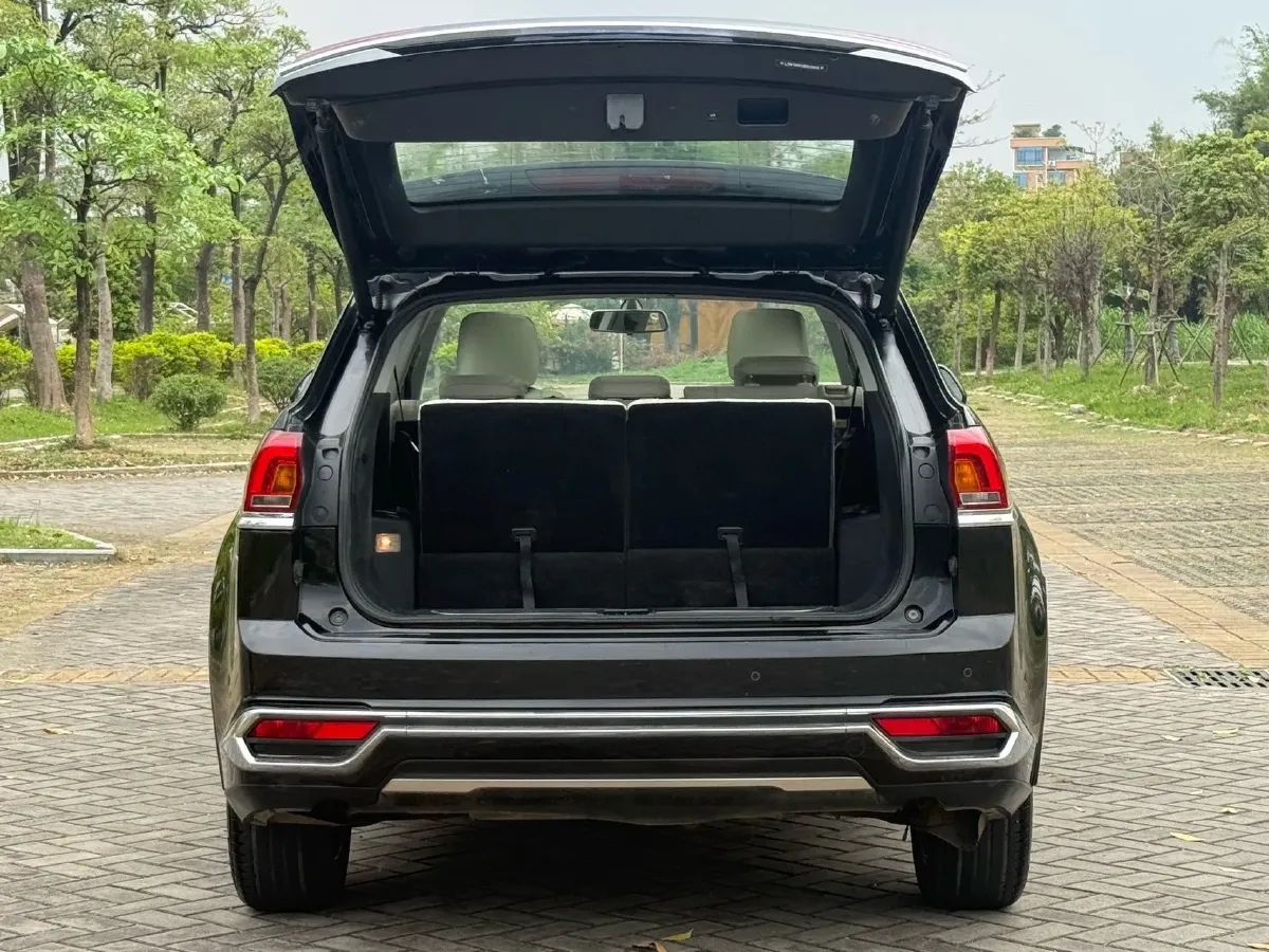 2017 Zotye Damy X7 2.0T 190HP L4 6DCT,autocango,china used car exporter,china ev exporter,chinese used car exporter,chinese used ev exporter