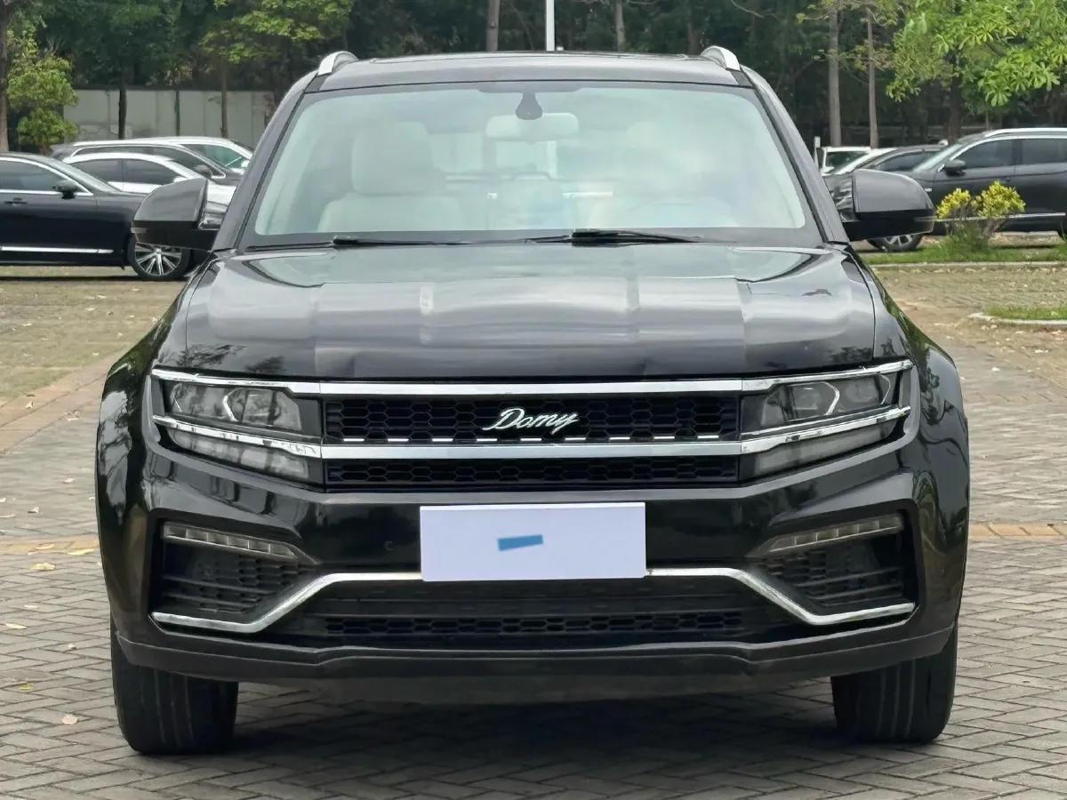2017 Zotye Damy X7 2.0T 190HP L4 6DCT,autocango,china used car exporter,china ev exporter,chinese used car exporter,chinese used ev exporter