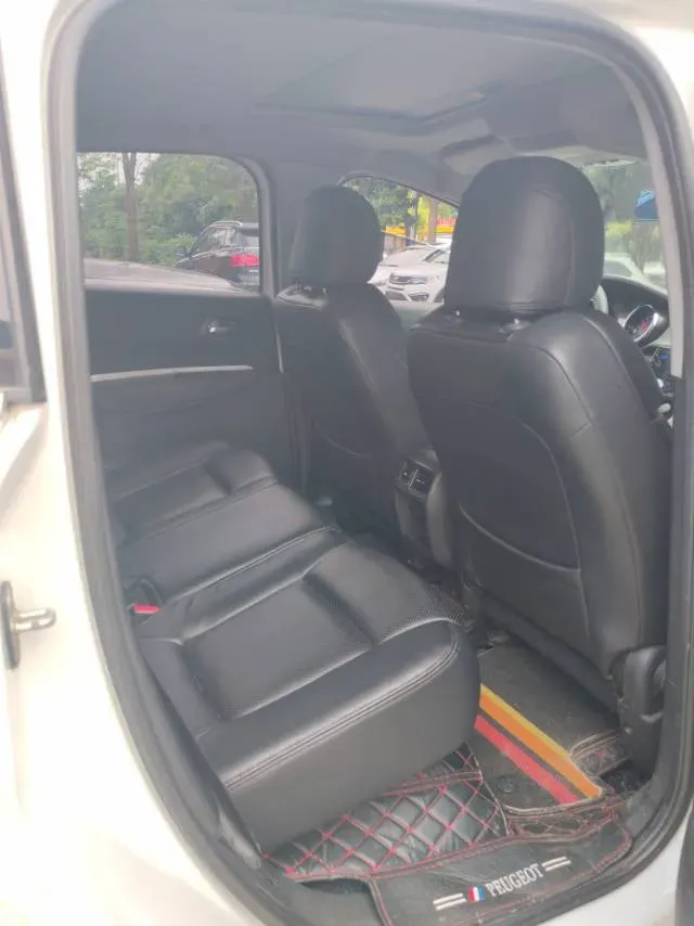 2019 Peugeot 3008 1.6T 167HP L4 6AT,autocango,china used car exporter,china ev exporter,chinese used car exporter,chinese used ev exporter