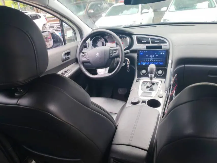 2019 Peugeot 3008 1.6T 167HP L4 6AT,autocango,china used car exporter,china ev exporter,chinese used car exporter,chinese used ev exporter