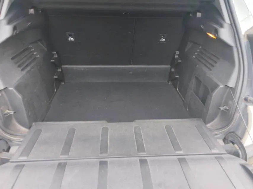 2019 Peugeot 3008 1.6T 167HP L4 6AT,autocango,china used car exporter,china ev exporter,chinese used car exporter,chinese used ev exporter