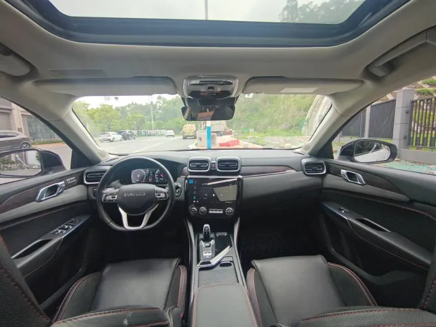 2018 Toyota C-HR 2.0L 171HP L4 CVT,autocango,china used car exporter,china ev exporter,chinese used car exporter,chinese used ev exporter