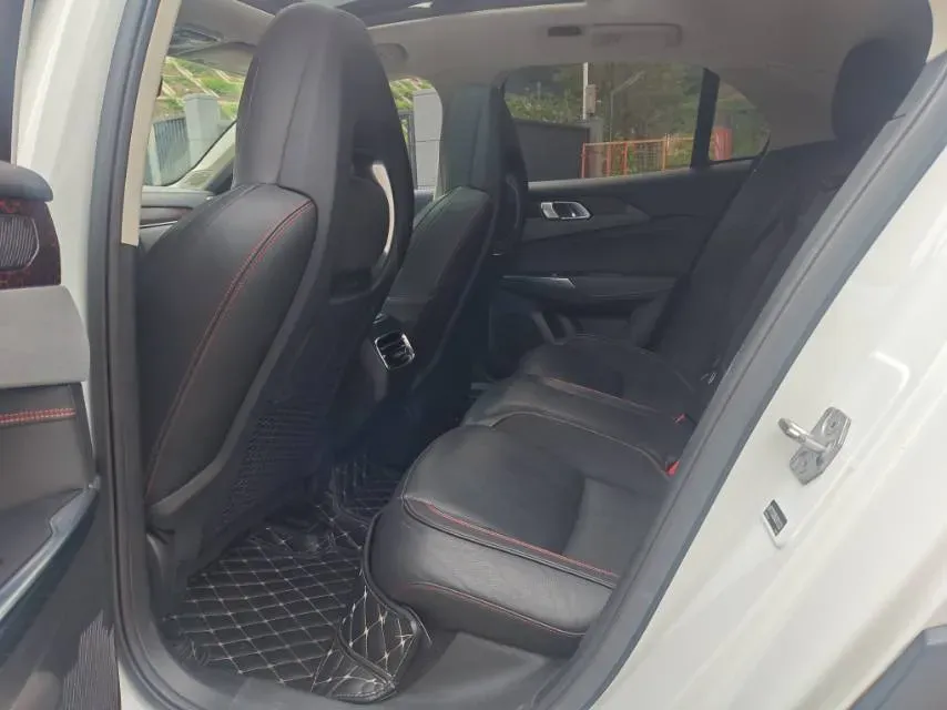 2018 Toyota C-HR 2.0L 171HP L4 CVT,autocango,china used car exporter,china ev exporter,chinese used car exporter,chinese used ev exporter