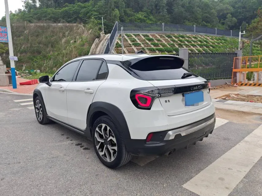 2018 Toyota C-HR 2.0L 171HP L4 CVT,autocango,china used car exporter,china ev exporter,chinese used car exporter,chinese used ev exporter