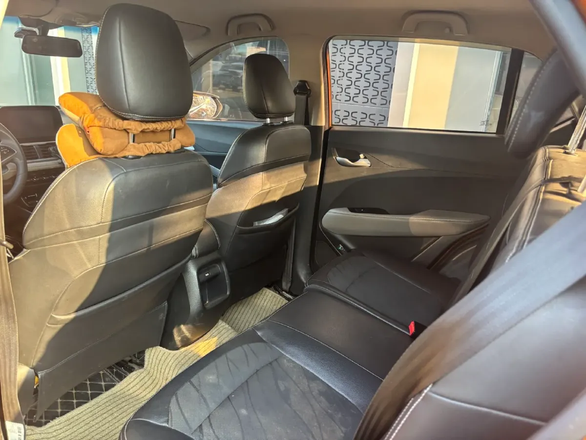 2017 BaoJun 310W 1.5L 105HP L4 6MT,autocango,china used car exporter,china ev exporter,chinese used car exporter,chinese used ev exporter
