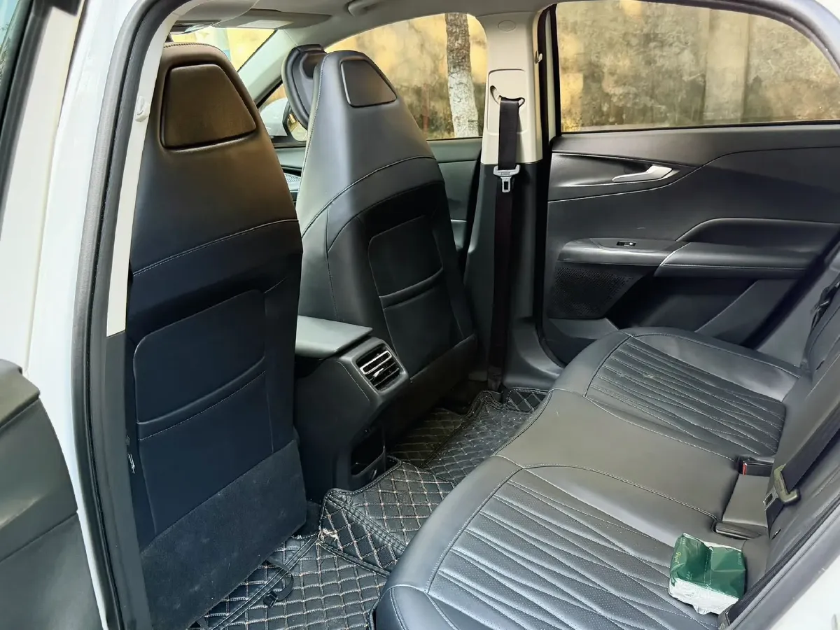 2023 ChangAn Oshan Z6 1.5T 188HP L4 7DCT,autocango,china used car exporter,china ev exporter,chinese used car exporter,chinese used ev exporter