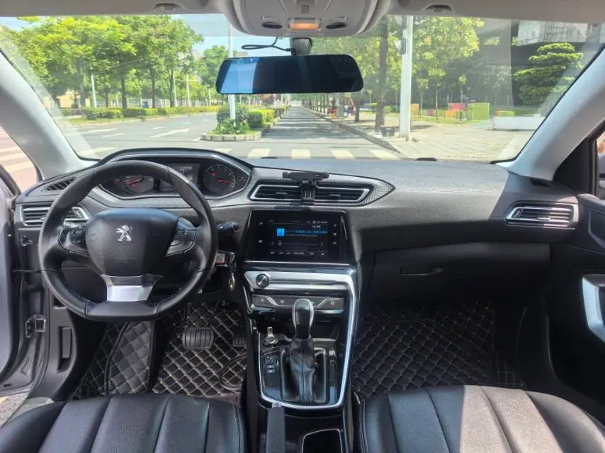 2018 Peugeot 308 1.6L 117HP L4 6AT,autocango,china used car exporter,china ev exporter,chinese used car exporter,chinese used ev exporter