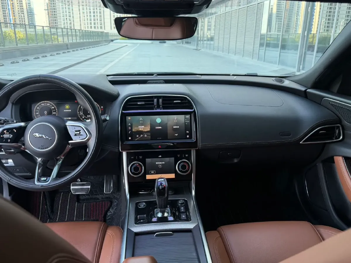 2023 Jaguar XEL 2.0T 250HP L4 8AT,autocango,china used car exporter,china ev exporter,chinese used car exporter,chinese used ev exporter