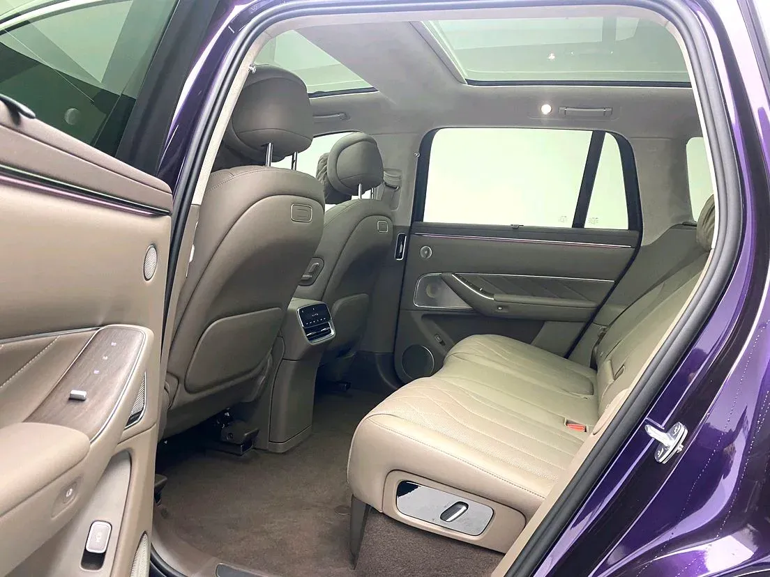 2025 AITO AITO M8 BEV,autocango,china used car exporter,china ev exporter,chinese used car exporter,chinese used ev exporter