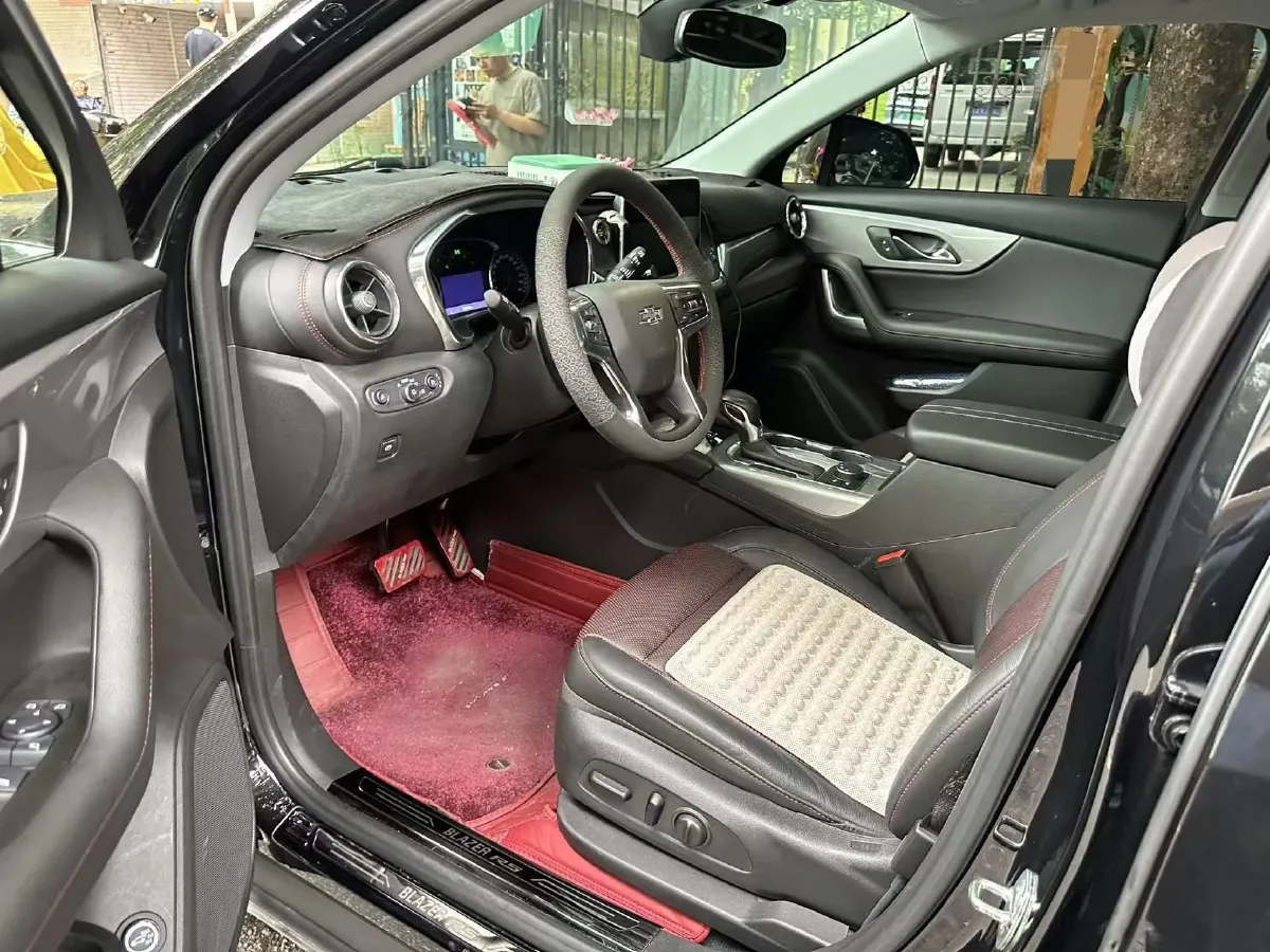 2020 Chevrolet Blazer 2.0T 237HP L4 9AT,autocango,china used car exporter,china ev exporter,chinese used car exporter,chinese used ev exporter