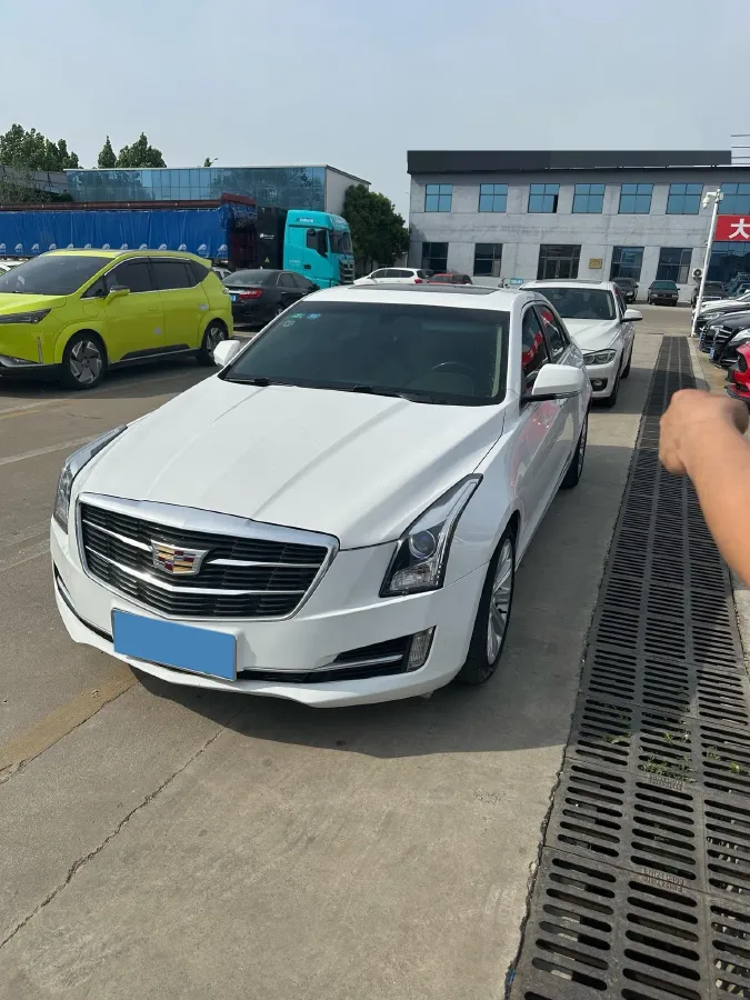 2017 Lincoln MKC 2.0T 203HP L4 6AT,autocango,china used car exporter,china ev exporter,chinese used car exporter,chinese used ev exporter