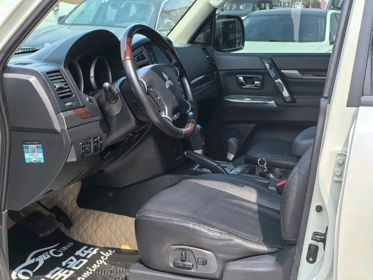 2017 Honda Jade 1.8L 141HP L4 5AT,autocango,china used car exporter,china ev exporter,chinese used car exporter,chinese used ev exporter