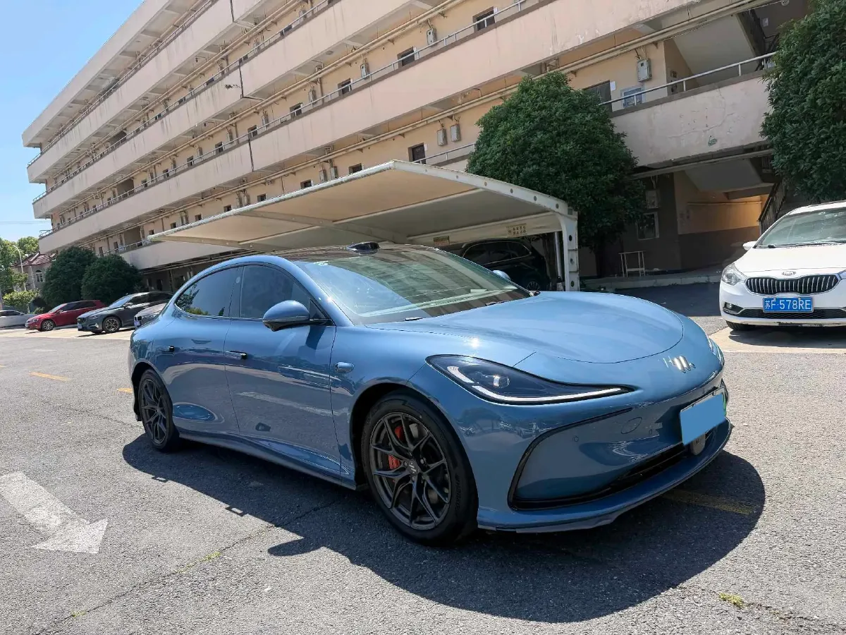 2024 IM L6 BEV 75KWH,autocango,china used car exporter,china ev exporter,chinese used car exporter,chinese used ev exporter