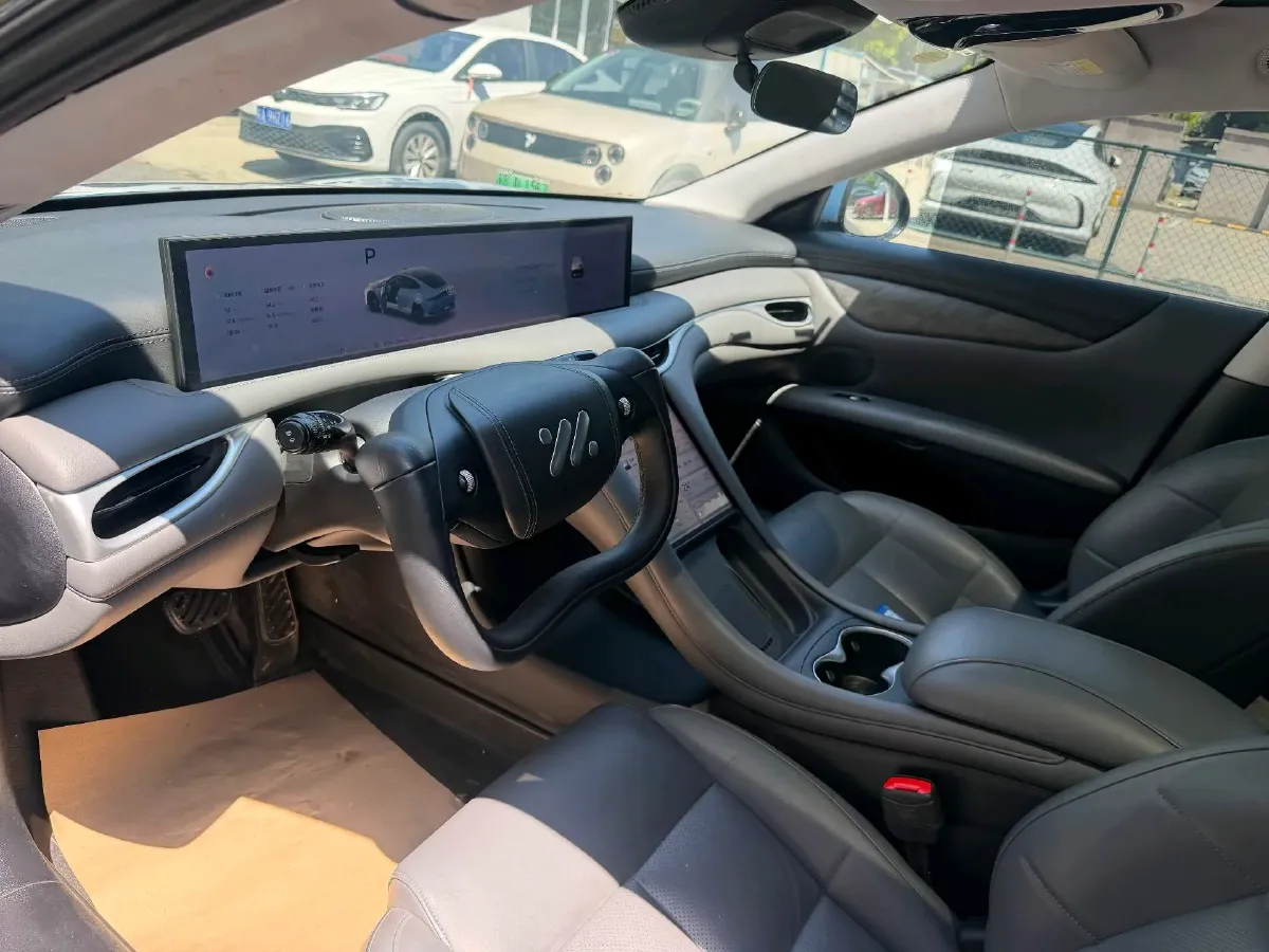 2024 IM L6 BEV 75KWH,autocango,china used car exporter,china ev exporter,chinese used car exporter,chinese used ev exporter