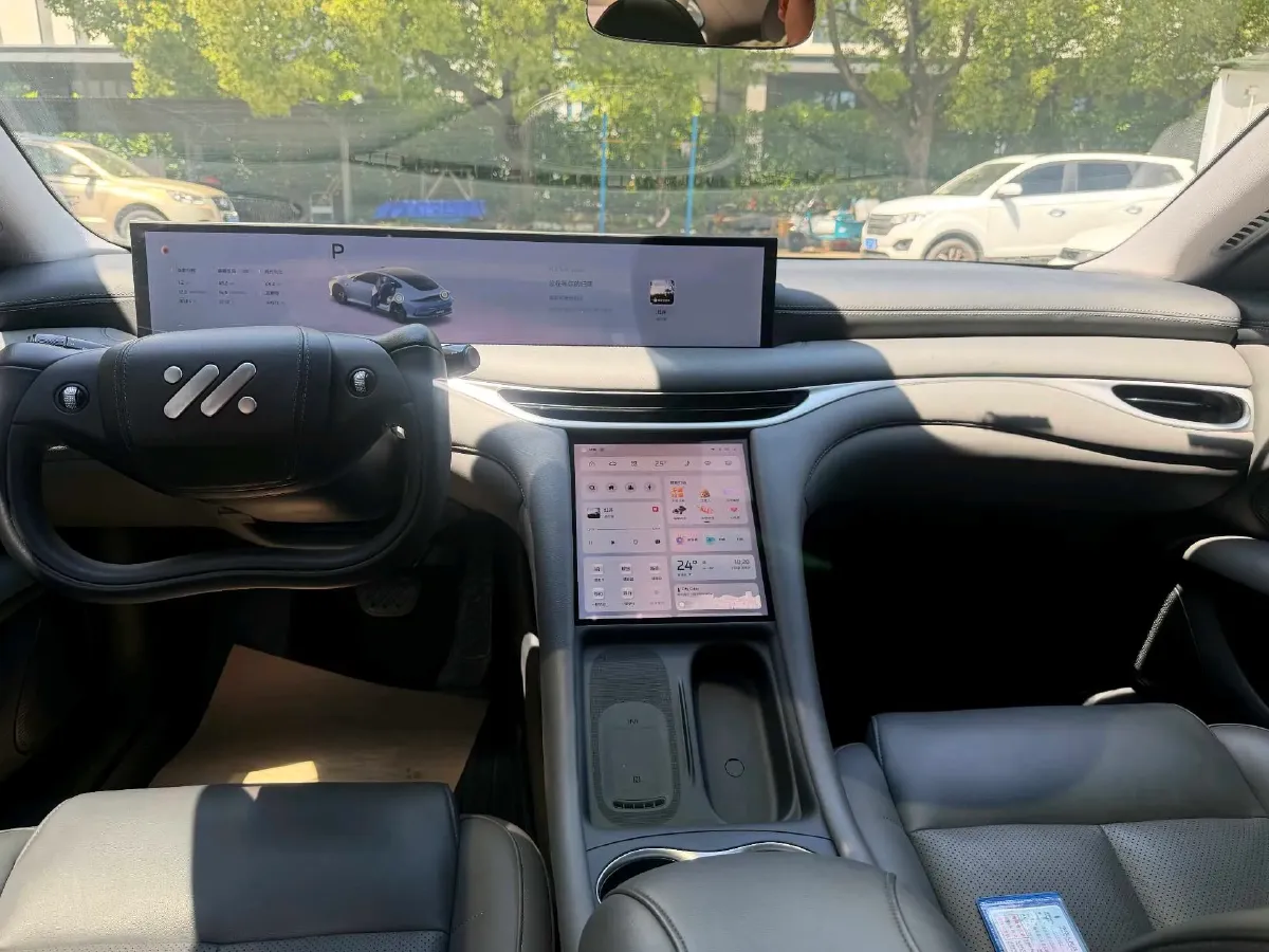 2024 IM L6 BEV 75KWH,autocango,china used car exporter,china ev exporter,chinese used car exporter,chinese used ev exporter