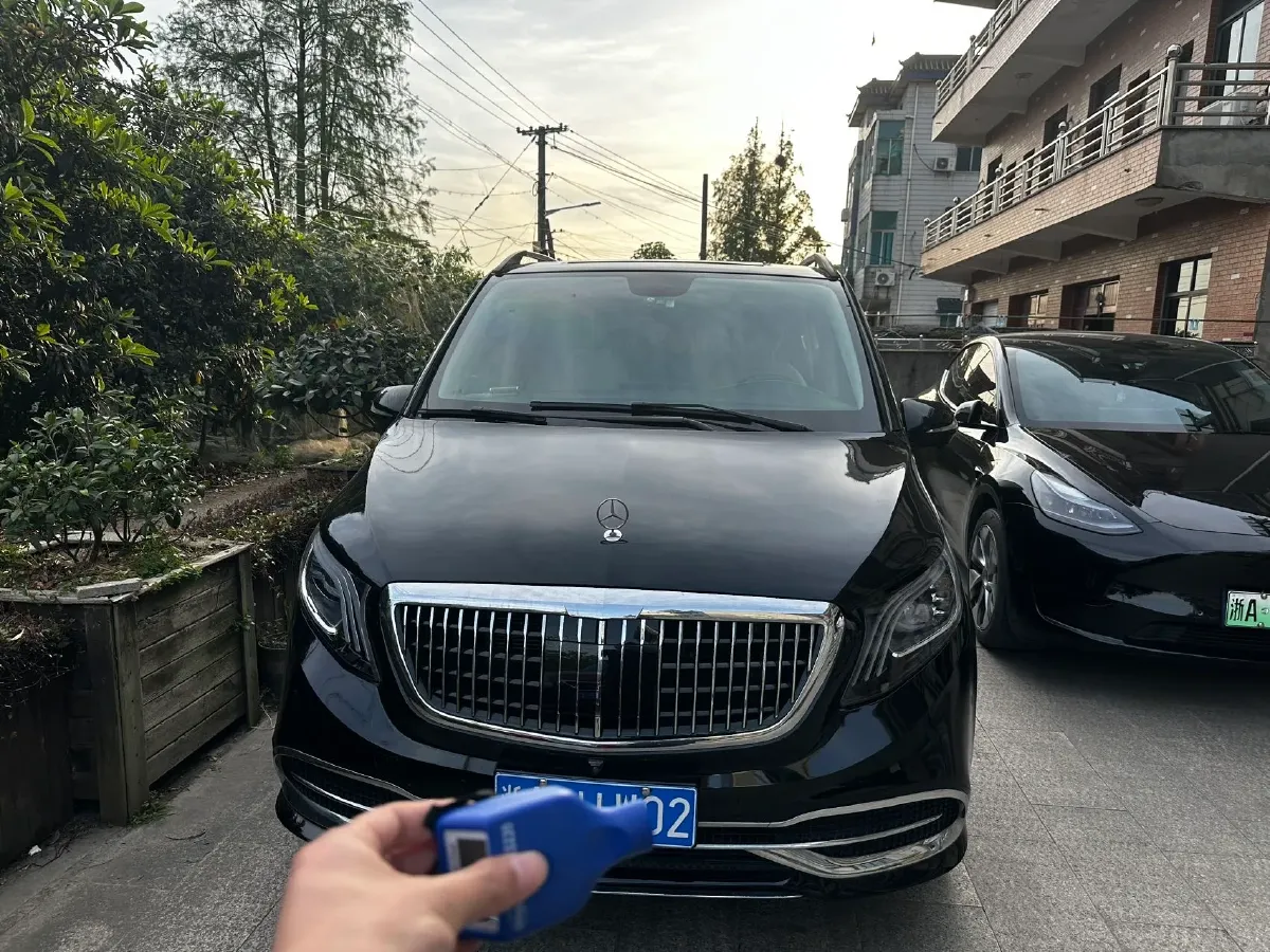 2021 Mercedes-Benz Vito 2.0T 211HP L4 9AT,autocango,china used car exporter,china ev exporter,chinese used car exporter,chinese used ev exporter
