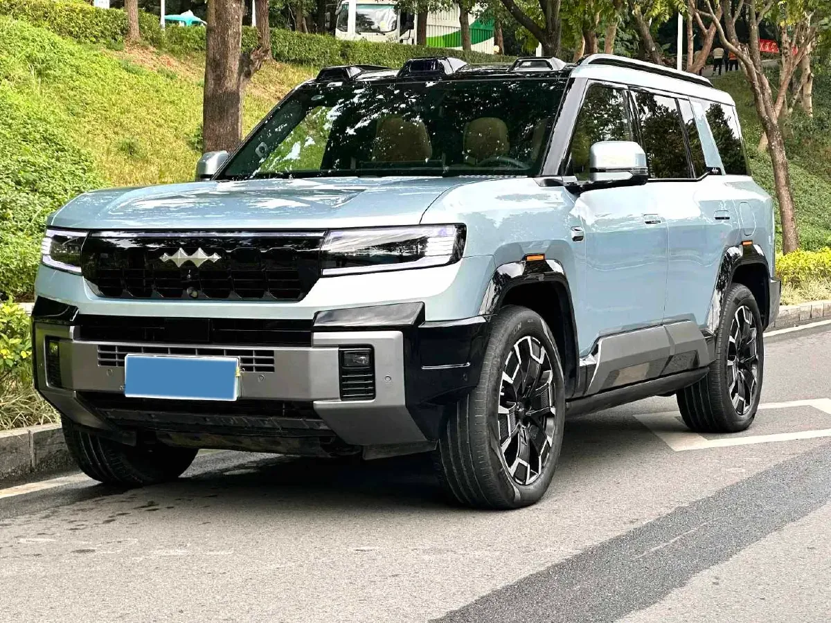 2025 FangChengBao Bao 8 2.0T 245HP L4 E-CVT PHEV 36.8KWH,autocango,china used car exporter,china ev exporter,chinese used car exporter,chinese used ev exporter