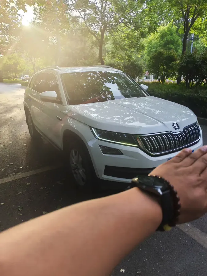 2018 Skoda Kodiak 2.0T 186HP L4 7DCT,autocango,china used car exporter,china ev exporter,chinese used car exporter,chinese used ev exporter