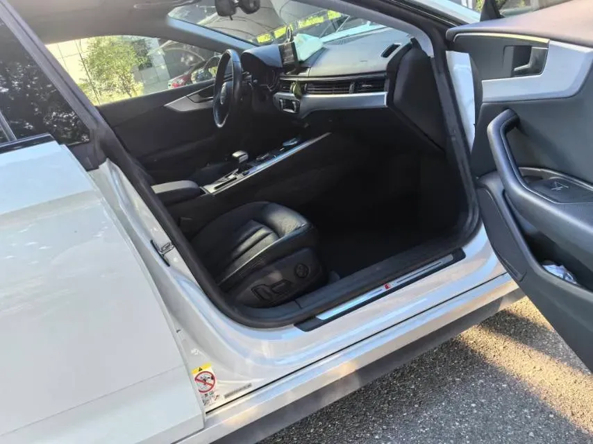 2019 Audi A5 2.0T 190HP L4 7DCT,autocango,china used car exporter,china ev exporter,chinese used car exporter,chinese used ev exporter