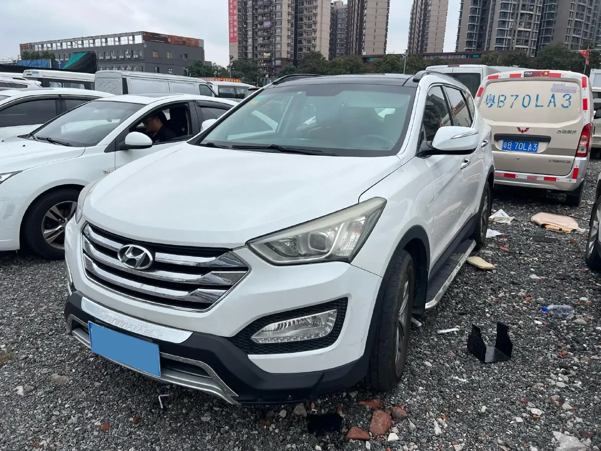 2013 Hyundai Santafe 2.4L 189HP L4 6AT,autocango,china used car exporter,china ev exporter,chinese used car exporter,chinese used ev exporter