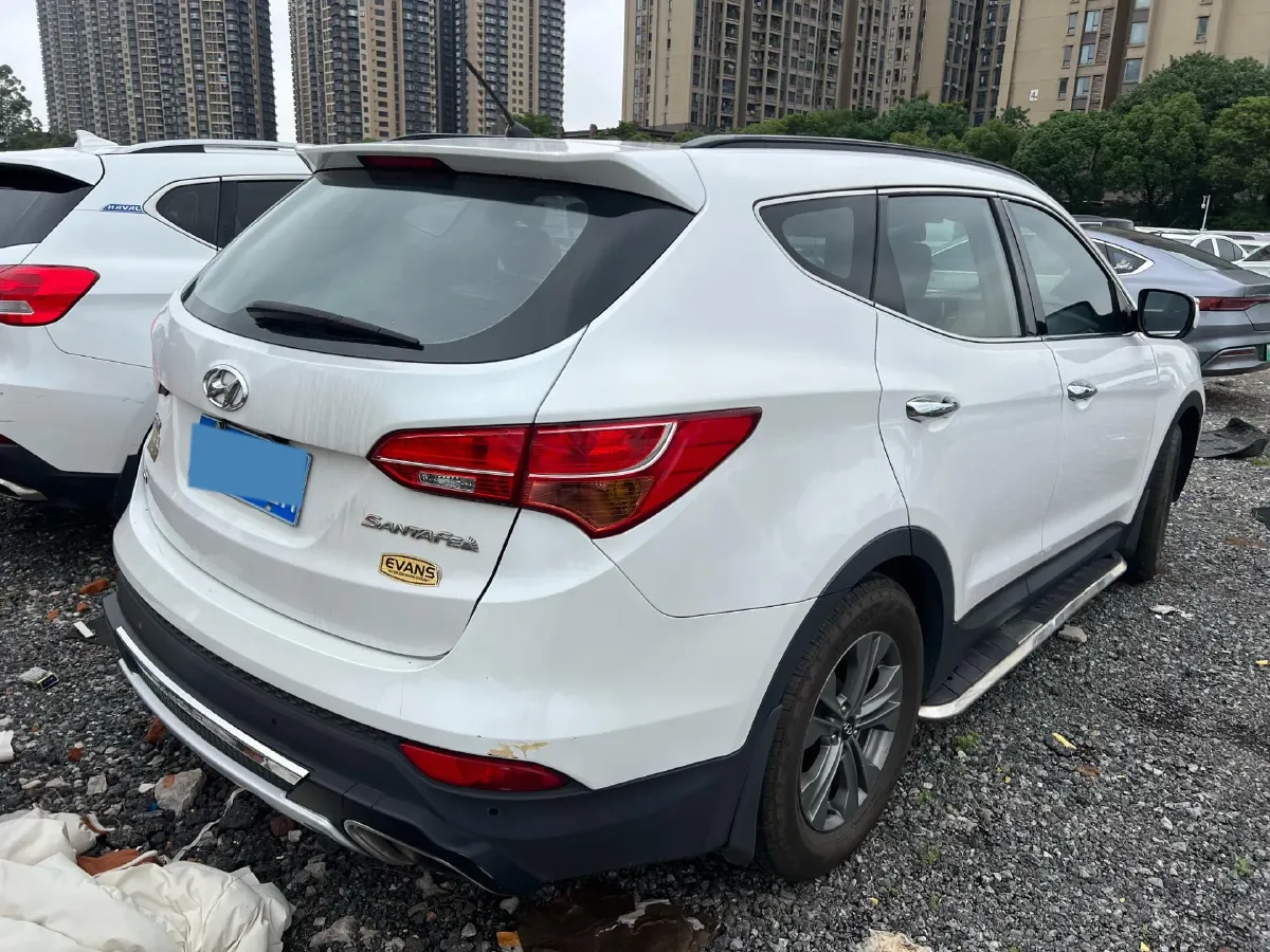 2013 Hyundai Santafe 2.4L 189HP L4 6AT,autocango,china used car exporter,china ev exporter,chinese used car exporter,chinese used ev exporter